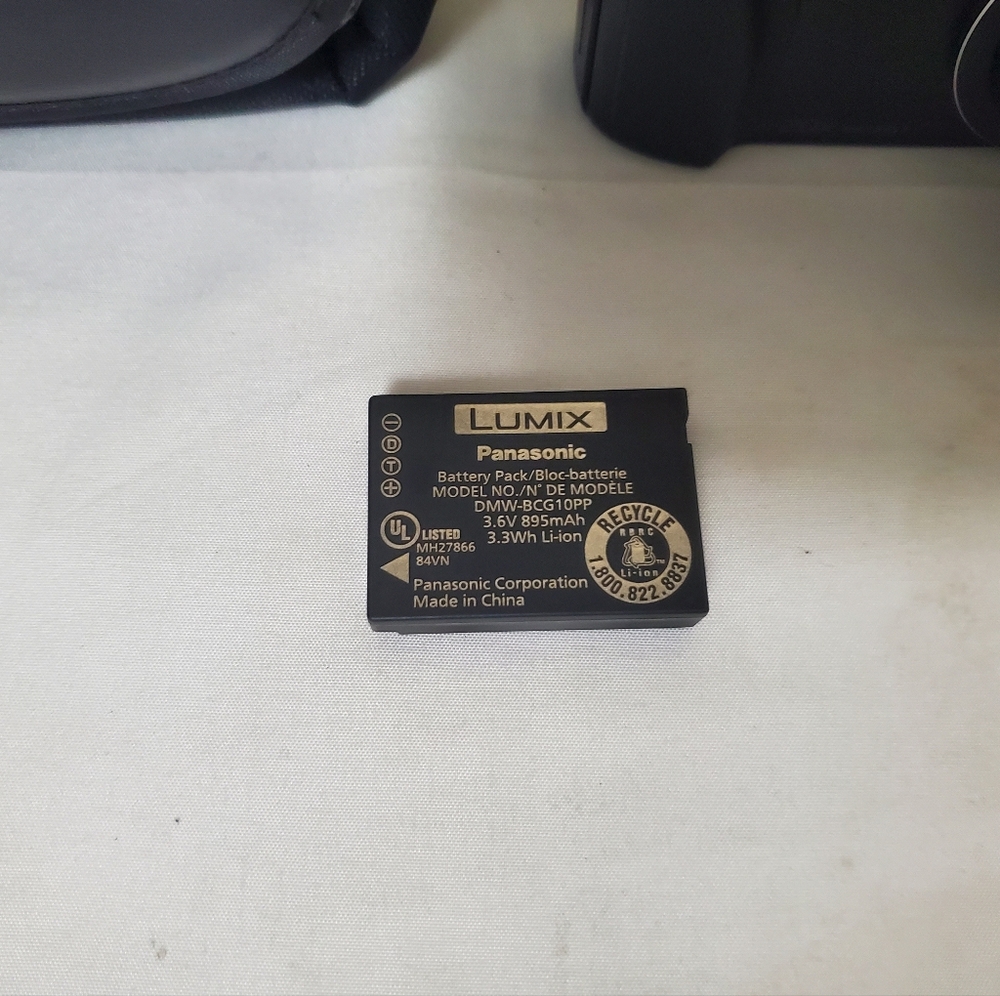 Panasonic Lumix DMC-ZS25 Digital Camera - Picture 3 of 15